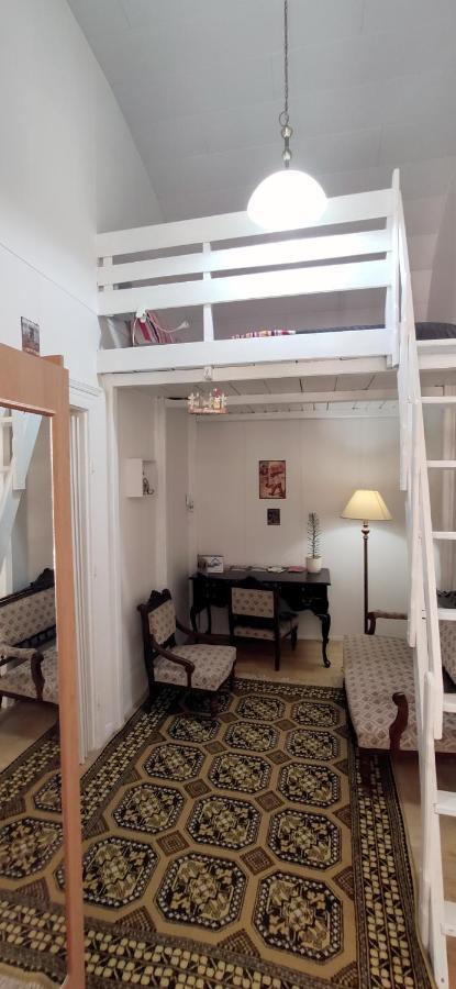 Apartament Simon Says Full Apartman In The Heart Of *
